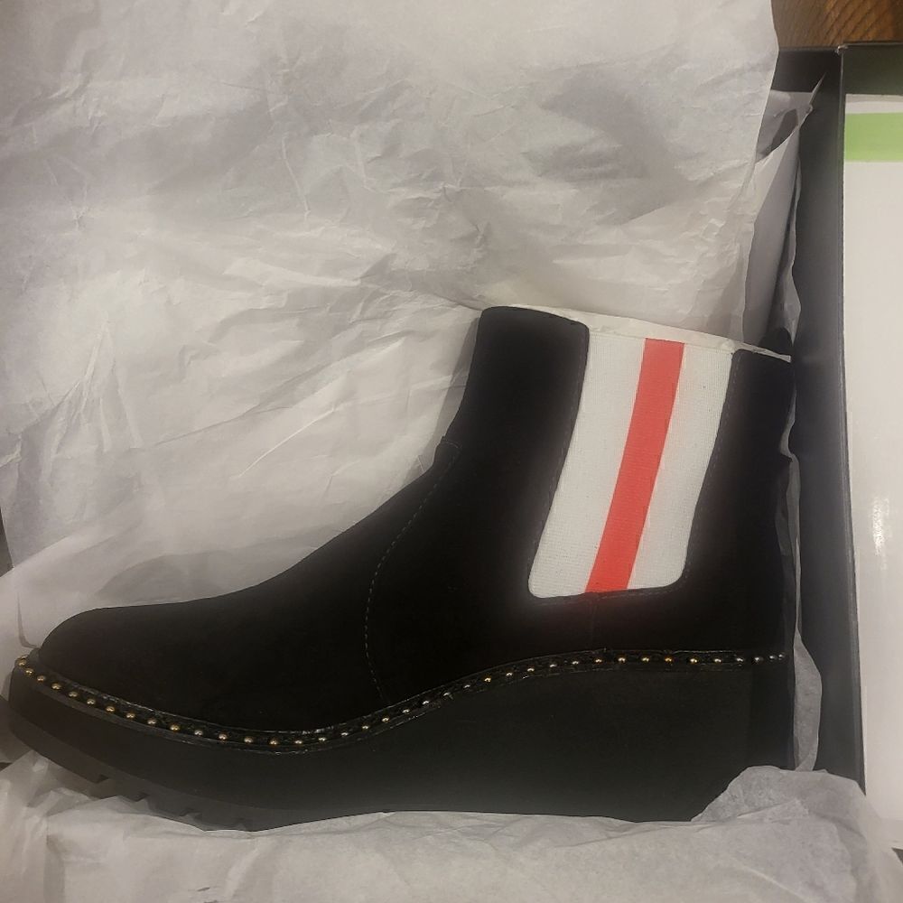 CECELIA NEW YORK Gemma Suede Boots in Black Suede Size 8.5 - Picture 5 of 8